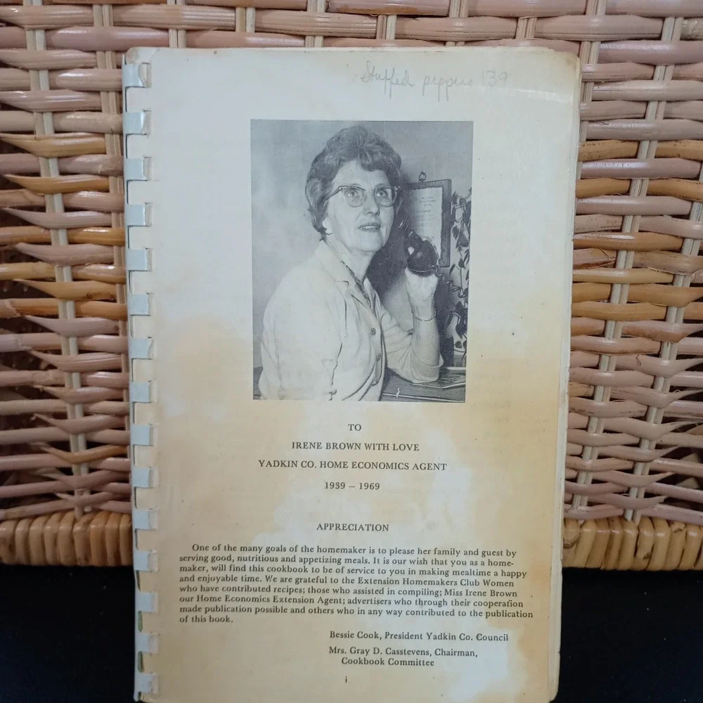 Yadkin County North Carolina‎ Vintage Cookbook Extension Homemakers Club